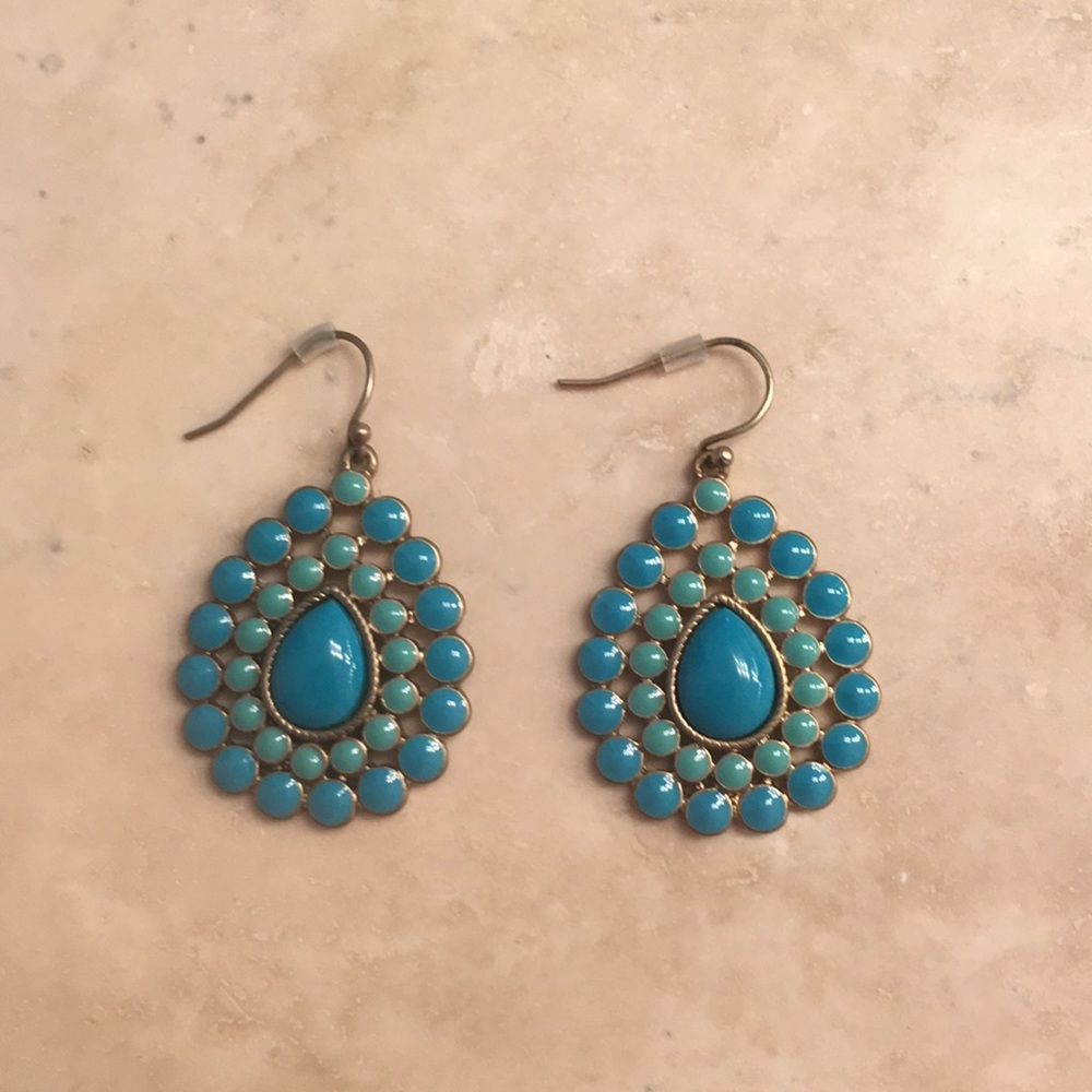 Dangle earrings